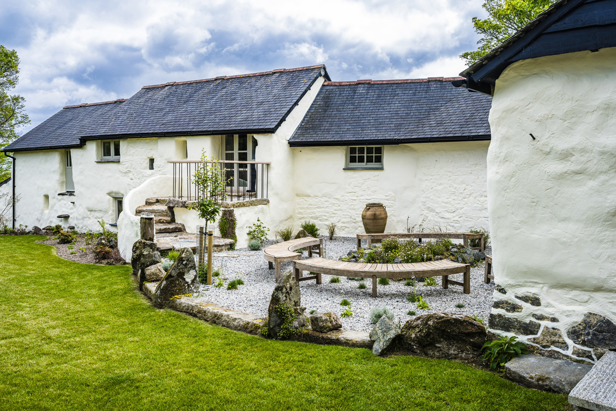 Tregarne — 17 Old Byre House 25 Manaccan Cornwall 2026 medium