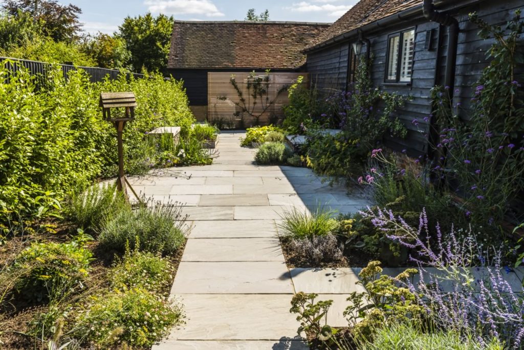 The Herbal Garden — courtyard garden great missenden jilayne rickards kings ash barn 10 august 2017 1280 1024x685 1